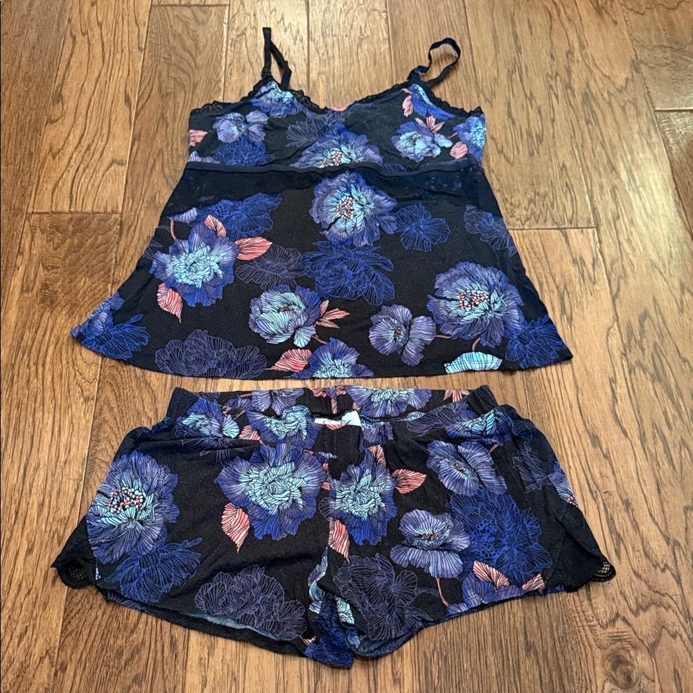 Jessica Simpson Maternity Floral Print Women's Sleepwear Set - Picture 3 of 17